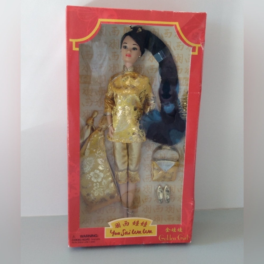 Beautiful Vintage Yue-Sai Wa Wa Doll